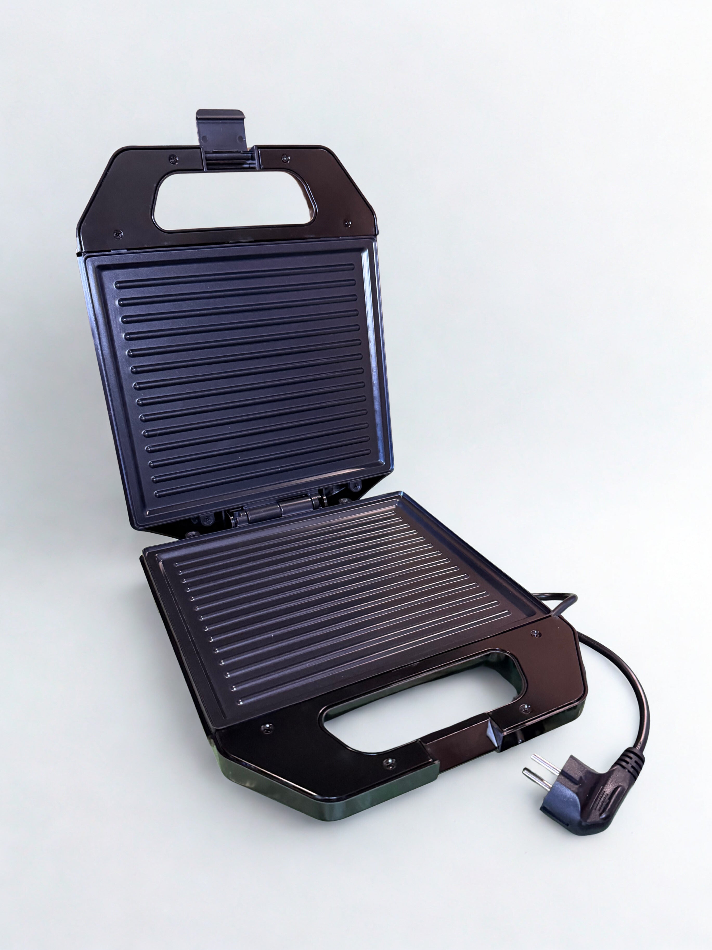 Грил Скара Sonymax SN 9005 – 2000W Мощност и Незалепващо Покритие